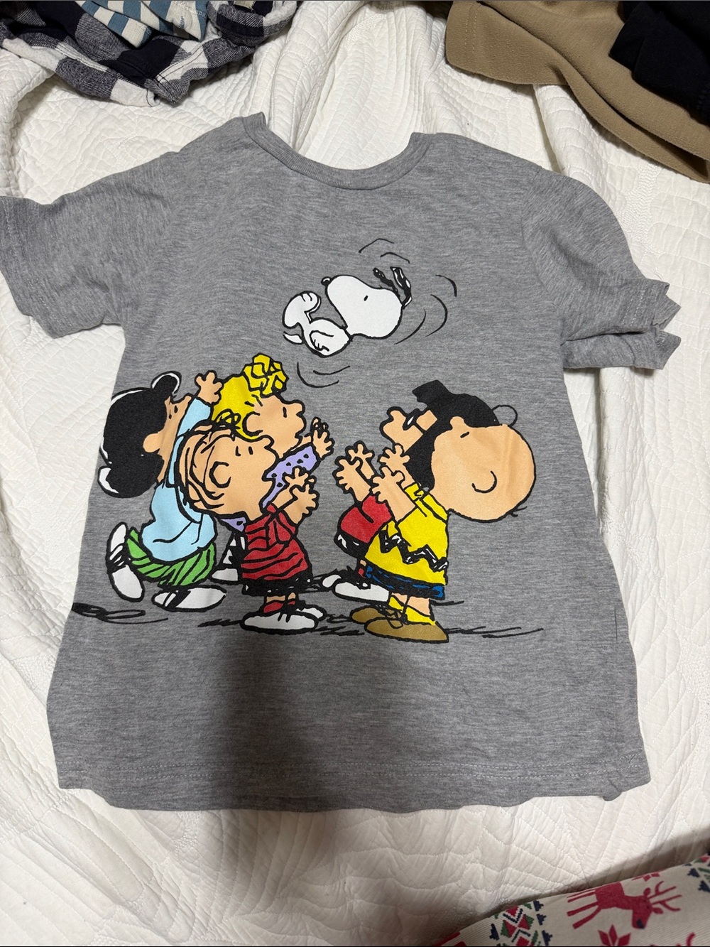 Peanuts Kids' Grey Snoopy & Friends Graphic Tee size 7/8